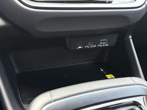Certified 2025 Subaru Crosstrek 2.5i Limited w/ Crosstrek Mirror Package AWD/4WD image 18