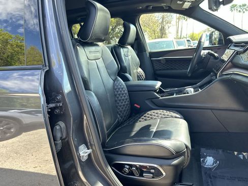 Used 2022 Jeep Grand Cherokee Summit w/ Adv Protech Group IV image 16