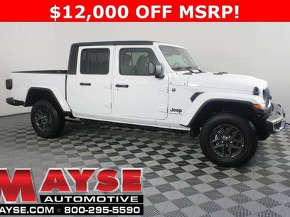 New 2026 Jeep Gladiator Sport