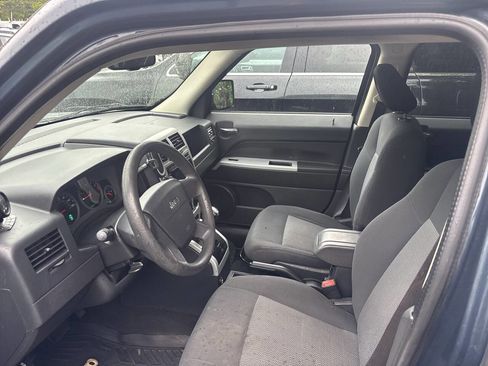 Used 2008 Jeep Patriot Sport FWD image 11