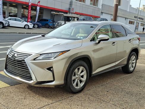 Used 2017 Lexus RX 350 AWD image 3