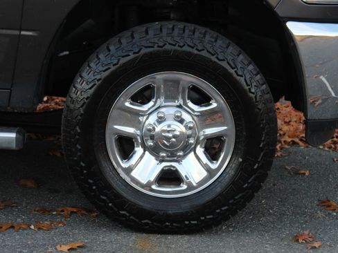 Used 2017 RAM 3500 Tradesman w/ Chrome Appearance Group image 29