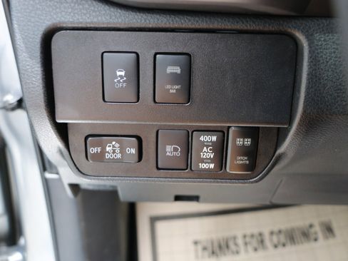 Used 2021 Toyota Tacoma TRD Off-Road w/ Technology Package AWD/4WD image 20