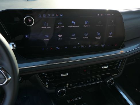 Used 2025 Chevrolet Suburban RST w/ Sun And Tow Package image 20