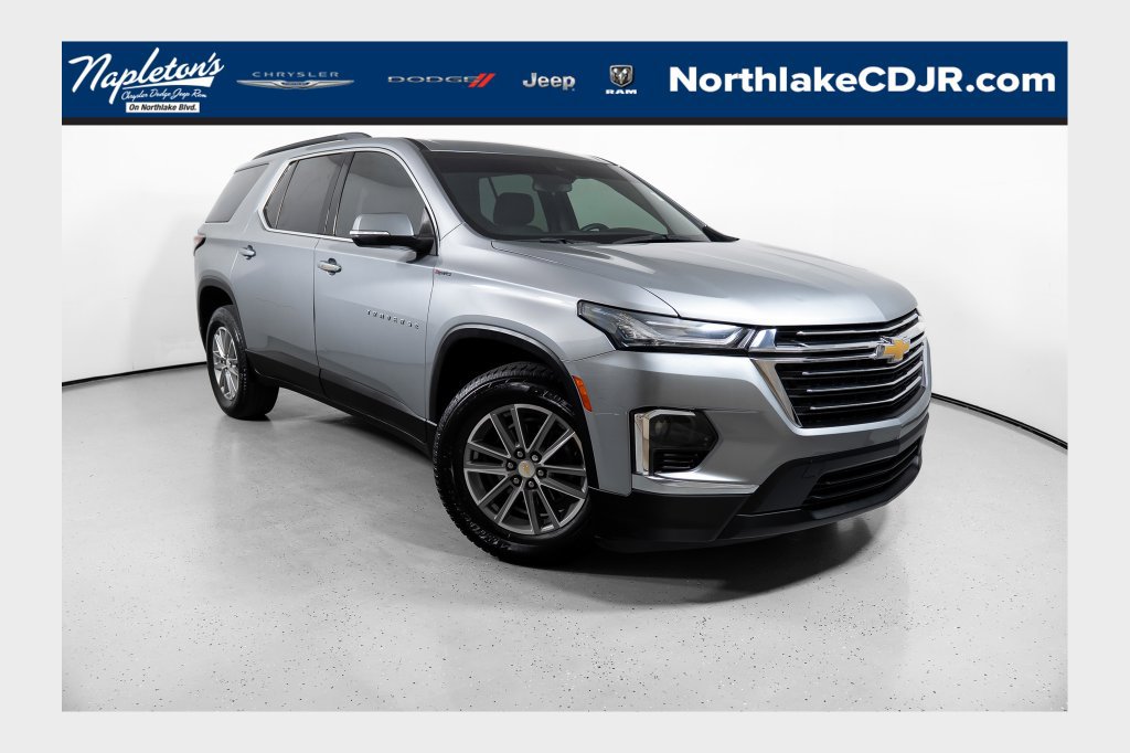 Used 2023 Chevrolet Traverse LT FWD image 1