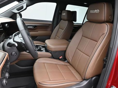 New 2026 Chevrolet Tahoe High Country AWD/4WD image 18