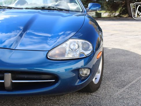 Used 1998 Jaguar XK8 image 28