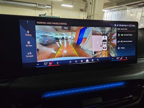 Used 2025 BMW 330i xDrive Sedan w/ M Sport Package image 30