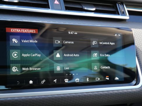 Used 2019 Land Rover Range Rover Velar S AWD/4WD image 31