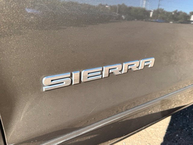 Used 2015 GMC Sierra 1500 SLE w/ SLE Value Package AWD/4WD image 11