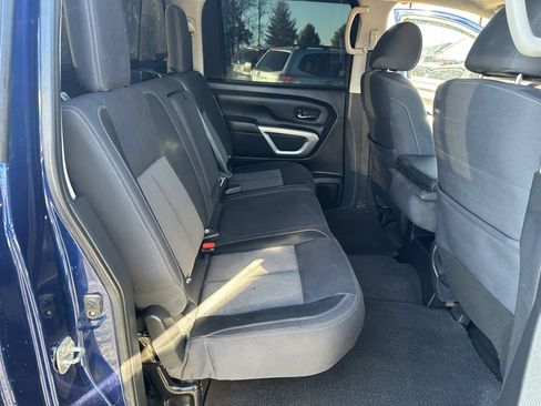 Used 2021 Nissan Titan SV w/ Accessory Utility Package image 18