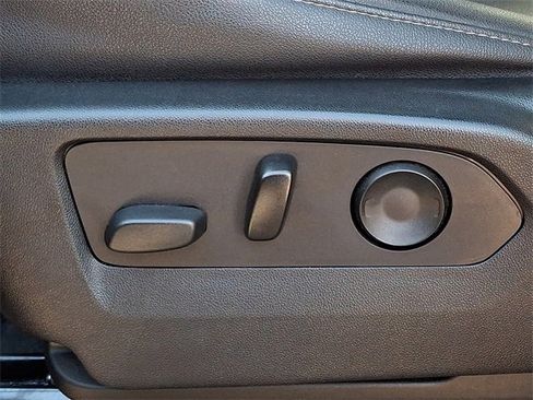 Certified 2022 Chevrolet Tahoe LT w/ Luxury Package image 28