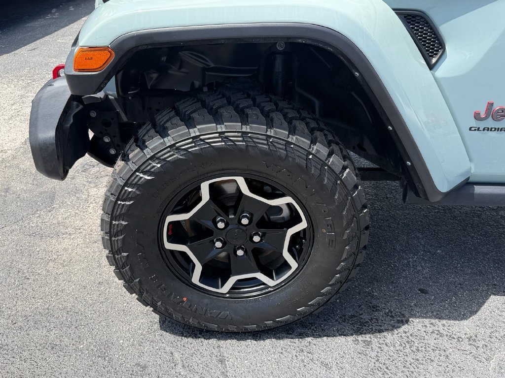 Used 2023 Jeep Gladiator Rubicon w/ Trailer Tow Package AWD/4WD image 19