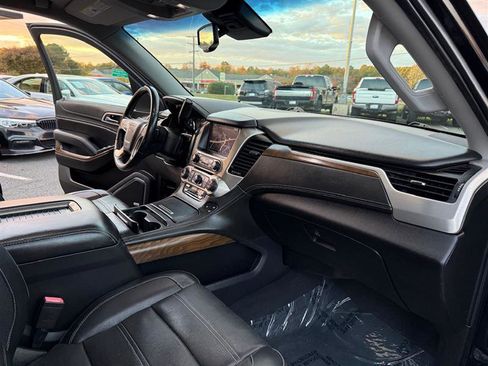 Used 2019 GMC Yukon XL Denali w/ Denali Ultimate Package image 14