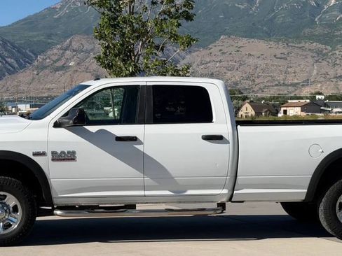 Used 2016 RAM 3500 SLT AWD/4WD image 4