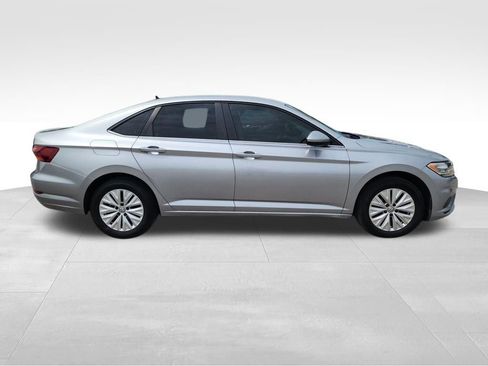 Used 2019 Volkswagen Jetta S w/ Driver Assistance Package image 9