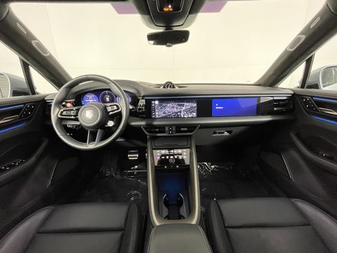 Used 2024 Porsche Macan Turbo Electric AWD/4WD image 13