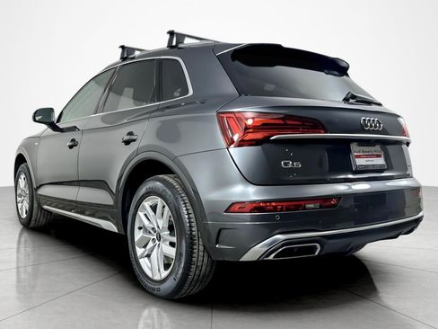 Used 2023 Audi Q5 2.0T Premium w/ Convenience Package image 3