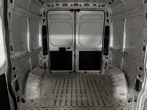Used 2024 RAM ProMaster 2500 w/ Convenience Group FWD image 30
