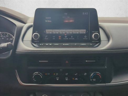 Used 2023 Nissan Rogue S FWD image 15