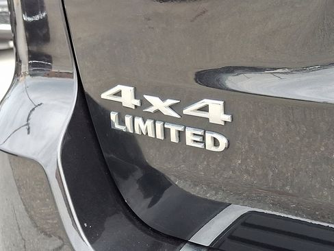 Used 2012 Jeep Grand Cherokee Limited image 30