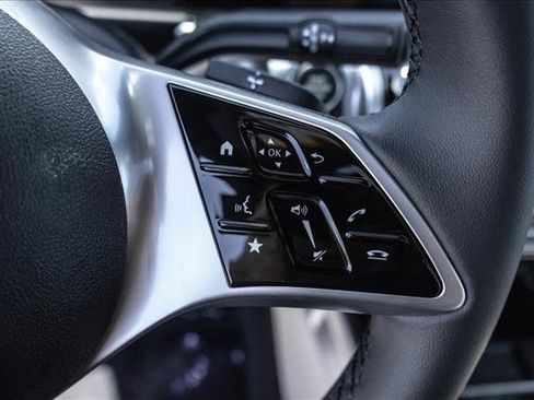 New 2026 Mercedes-Benz GLB 250 4MATIC image 15