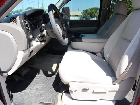 Used 2009 GMC Sierra 2500 SLE w/ Convenience Package AWD/4WD image 13