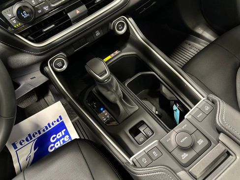 Used 2026 Toyota Grand Highlander AWD image 42