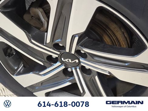 Used 2022 Kia Sorento EX w/ Panoramic Sunroof Package AWD/4WD image 16