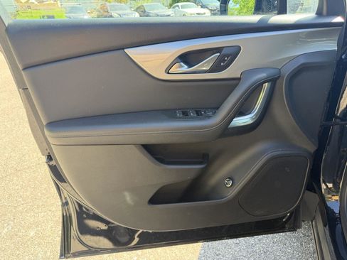 Used 2020 Chevrolet Blazer LT FWD image 11