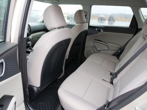 Used 2020 Kia Soul EX image 15