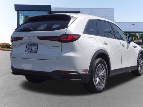 Used 2024 MAZDA CX-90 Plug-In Hybrid w/ Preferred AWD/4WD image 4