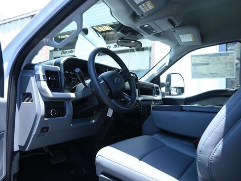 New 2025 Ford F350 XL w/ XL Chrome Package AWD/4WD image 4