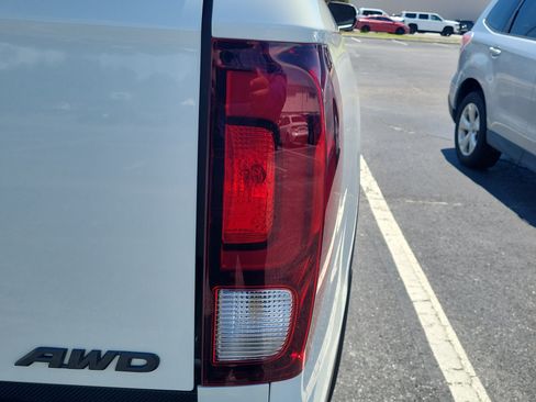 Used 2019 Honda Ridgeline Sport image 10
