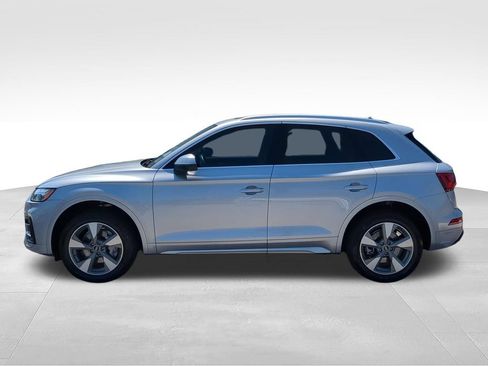 Used 2023 Audi Q5 2.0T Premium w/ Convenience Package AWD/4WD image 7