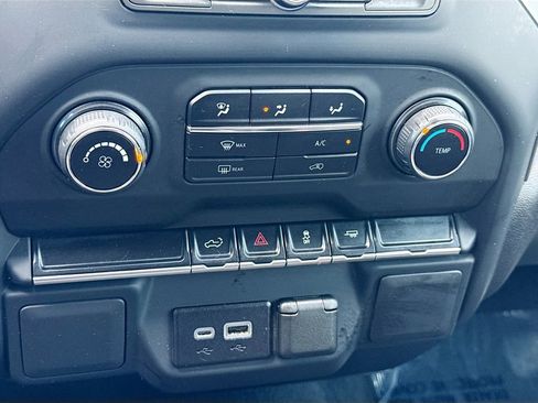 Used 2021 Chevrolet Silverado 1500 Custom image 33