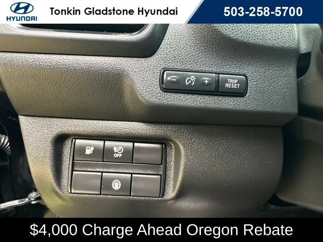 Used 2025 Nissan Leaf S FWD image 27