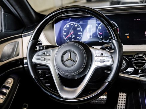 Used 2018 Mercedes-Benz S 560 Sedan image 15