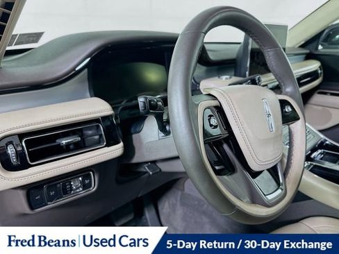 Certified 2022 Lincoln Aviator AWD w/ Premium Package image 11