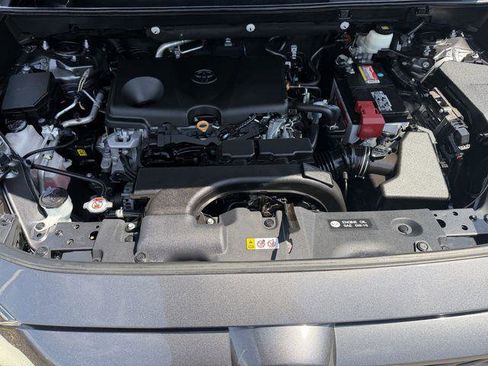 Certified 2021 Toyota RAV4 XLE AWD/4WD image 25