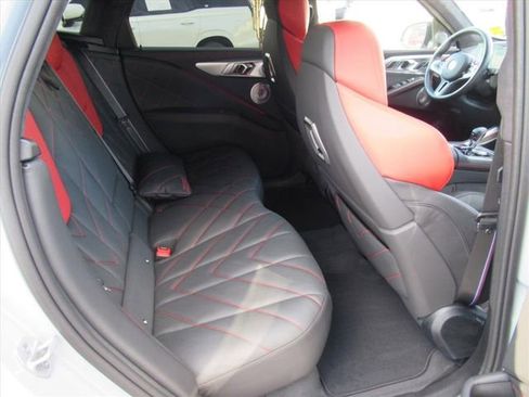 Used 2024 BMW XM Label Red image 26