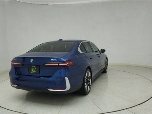 Used 2024 BMW 530i xDrive 530i xDrive w/ Premium Package image 69