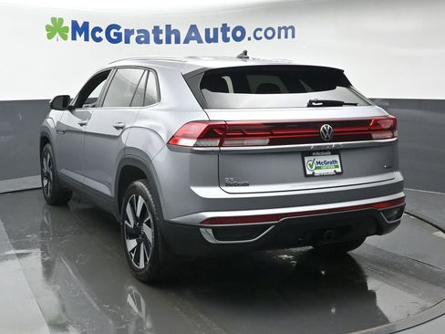 Used 2024 Volkswagen Atlas Cross Sport SE image 24