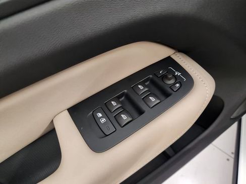 New 2026 Volvo XC60 B5 Plus w/ Protection Package Premier image 23