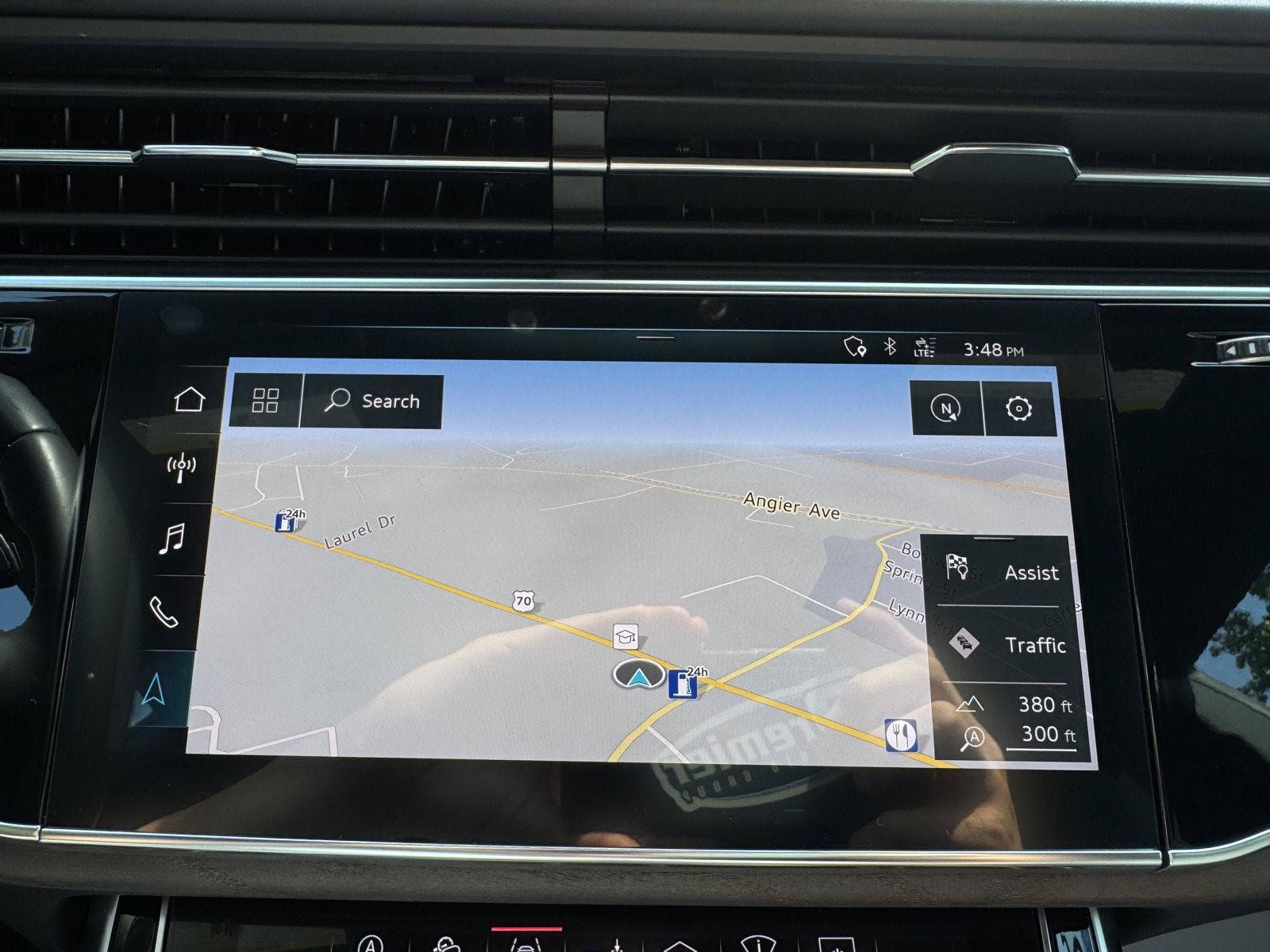 Used 2019 Audi Q8 Prestige w/ Towing Package AWD/4WD image 22