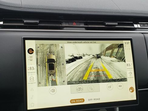 New 2026 Land Rover Range Rover SE image 23