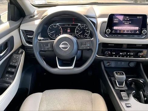 Certified 2024 Nissan Rogue SV image 6