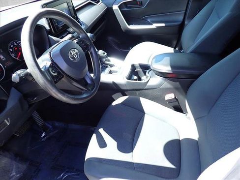 Used 2020 Toyota RAV4 LE w/ All Weather Liner Package AWD/4WD image 10