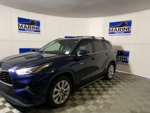 Used 2021 Toyota Highlander Limited AWD/4WD image 6