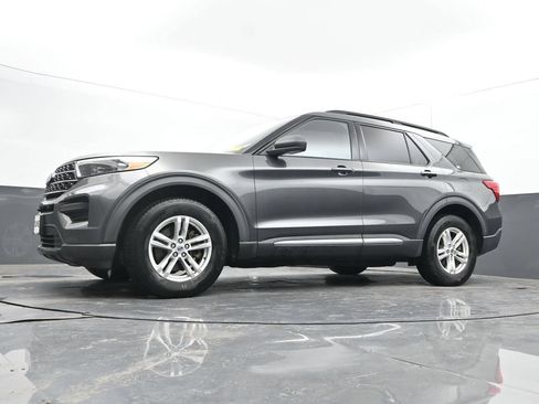 Used 2020 Ford Explorer XLT w/ Comfort Package AWD/4WD image 46